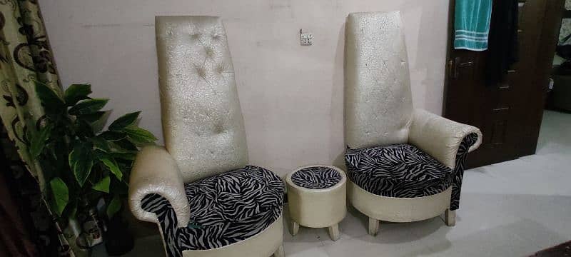 Bedroom Chairs | Luxury Chairs in a reasonable price 3