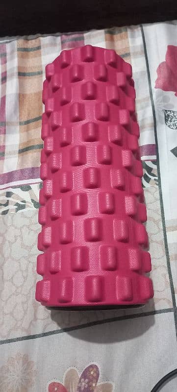 Aldi. Yoga back roller 0