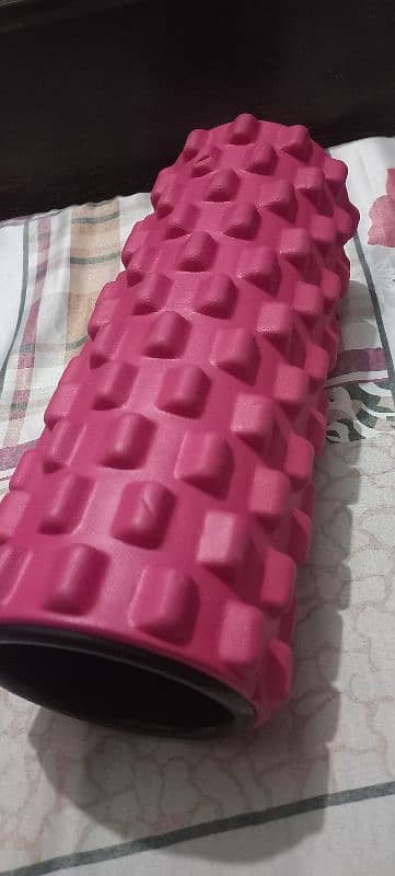 Aldi. Yoga back roller 1