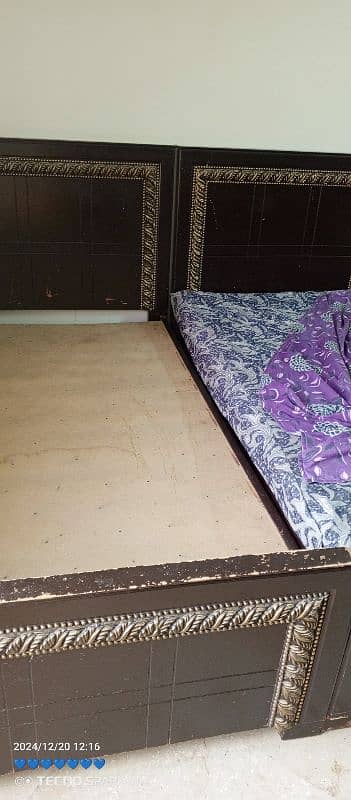 2bed without matress for sale 1