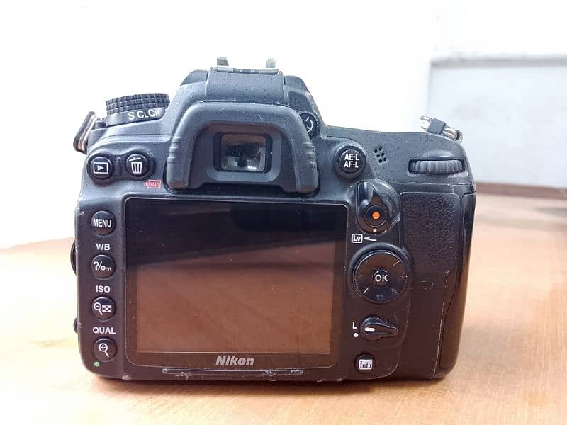 Nikon D7000 1