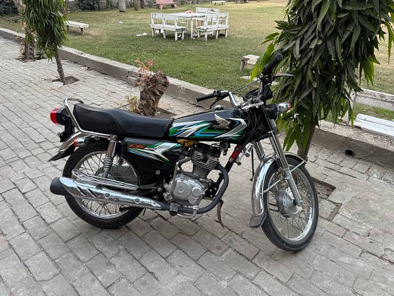 honda 125 23 model black 0