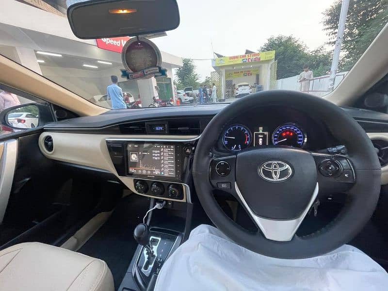 Toyota Corolla Altis 2019 4