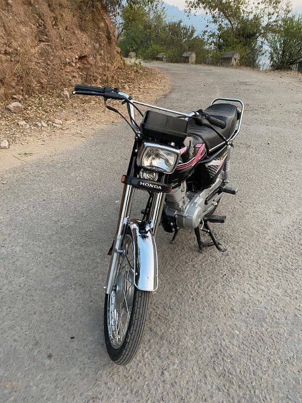 HONDA 125 FOR SALE IN REASONABLE PRICE 5