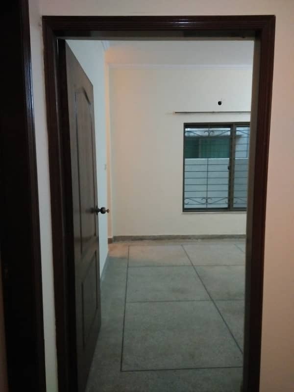 10 Marla 05 Bedroom House Available For Rent In Askari-10 Sector-C Lahore Cantt 24