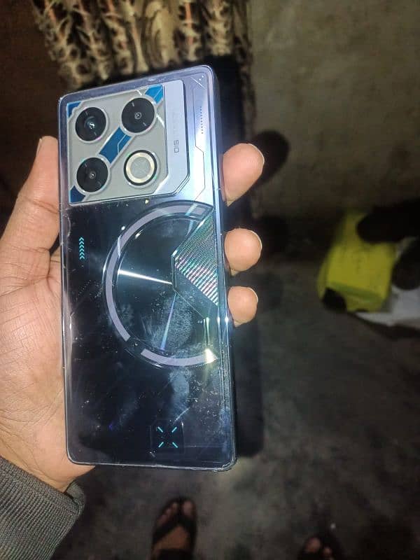 INFINIX GT 20 PRO 1