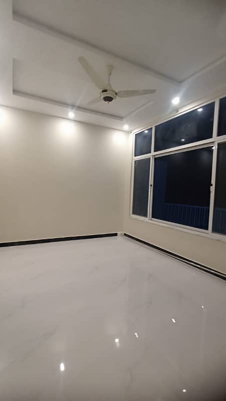 i-8 Upper Portion With Servant ls Available For Rent In Prime location of Islamabad 6