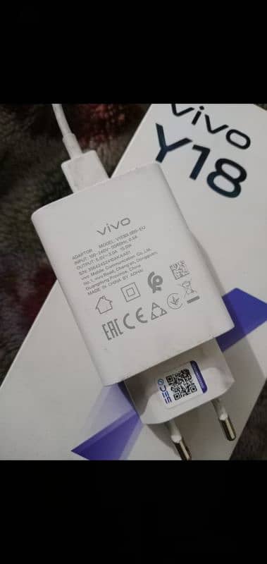 vivo y18  ram. 4+4 rom. 128 color. brown condition. 10 by 10 0