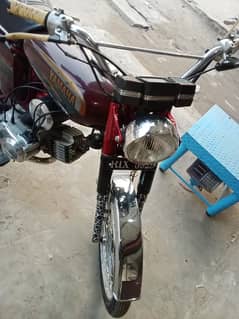 Yamaha bilkul 0 condition 1 rupa ka kam nhi geniun sound 0304-0678413