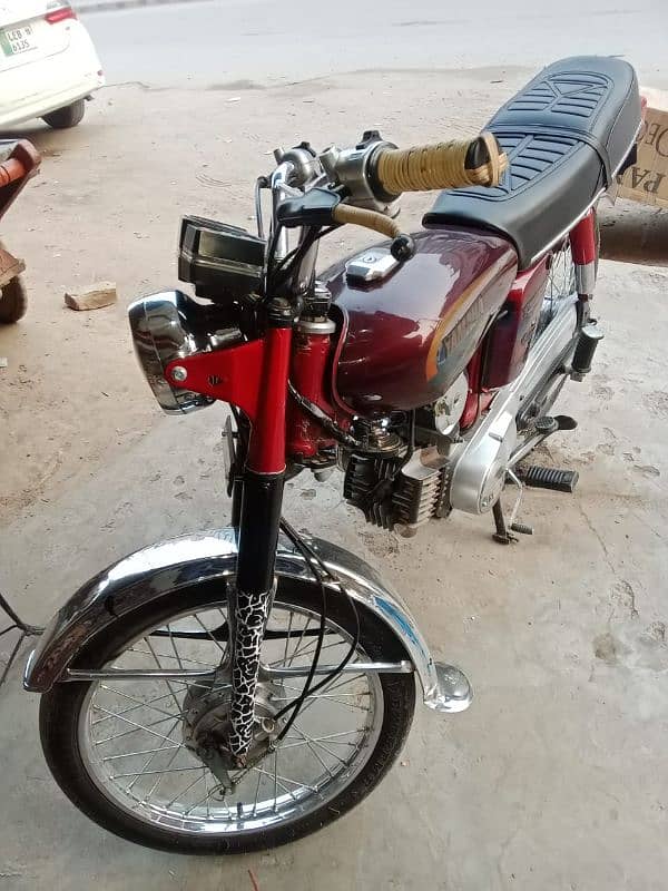 Yamaha bilkul 0 condition 1 rupa ka kam nhi geniun sound 0304-0678413 2