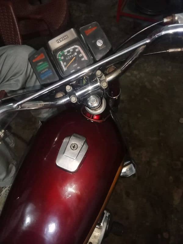 Yamaha bilkul 0 condition 1 rupa ka kam nhi geniun sound 0304-0678413 6