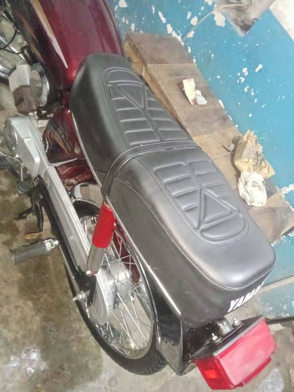 Yamaha bilkul 0 condition 1 rupa ka kam nhi geniun sound 0304-0678413 8