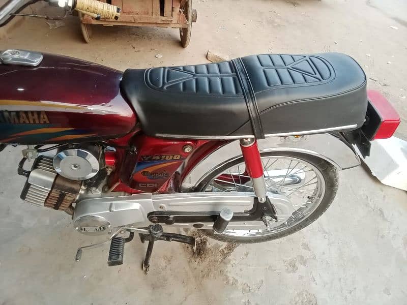 Yamaha bilkul 0 condition 1 rupa ka kam nhi geniun sound 0304-0678413 10