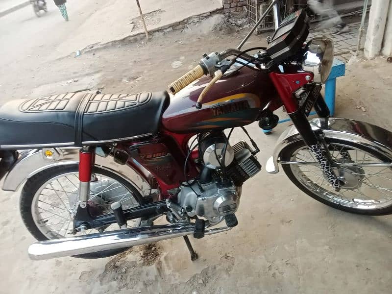 Yamaha bilkul 0 condition 1 rupa ka kam nhi geniun sound 0304-0678413 11