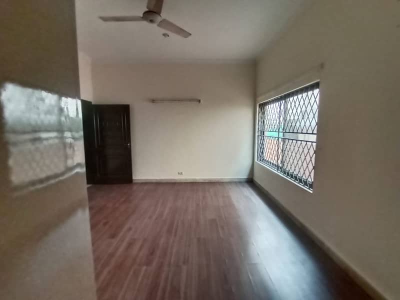 1 Kanal Lower Portion Is Available For Rent In DHA Phase 4 Block FF Lahore 6