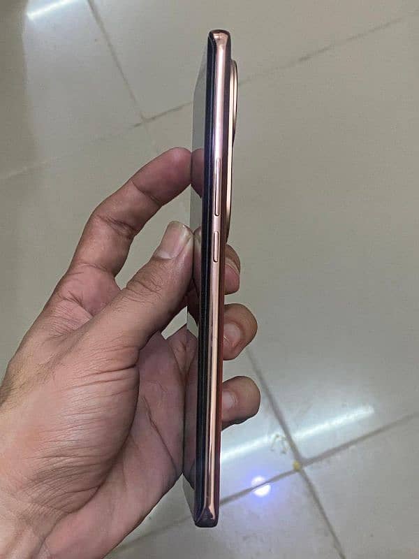 Vivo v40e Rate 85000 6