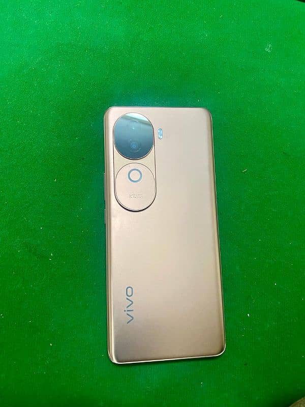 Vivo v40e Rate 85000 8