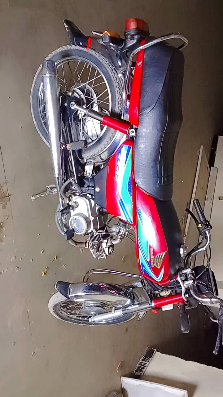 Honda CD 70 2017 5