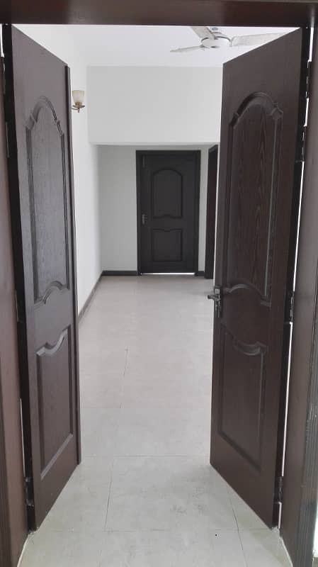 17 Marla 04 Bedroom Near To Park Brigadier House Available For Rent In Askari-10 Sector-F Lahore Cantt 25