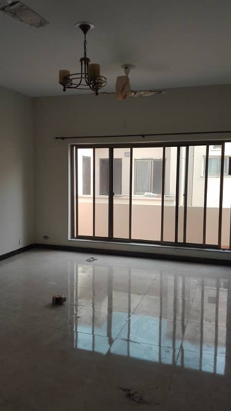 17 Marla 04 Bedroom Near To Park Brigadier House Available For Rent In Askari-10 Sector-F Lahore Cantt 26