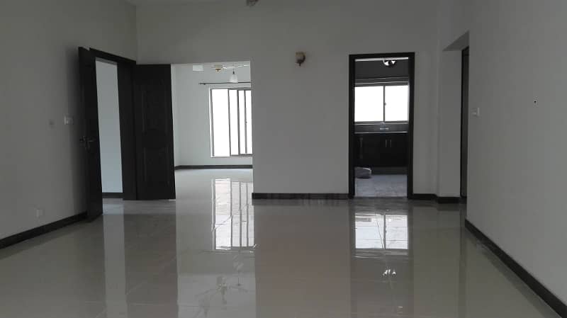 17 Marla 04 Bedroom Near To Park Brigadier House Available For Rent In Askari-10 Sector-F Lahore Cantt 32