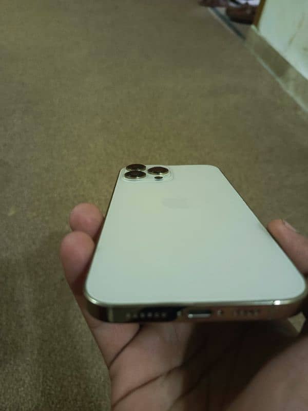 I phone 13 pro max 156 GB non pta 8