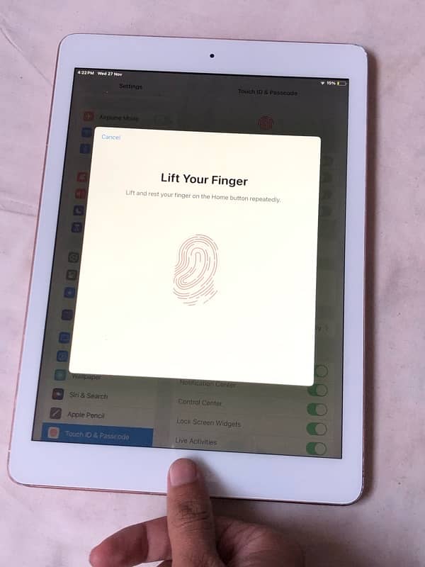 Apple iPad 6th Generation 128GB RoseGold 5