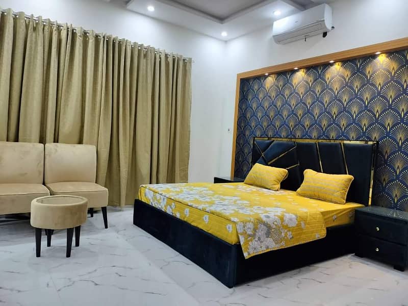 Par Day short time One BeD Room apartment Available for rent in Bahria town phase 4 and 6 empire Heights 2 Family apartment 0