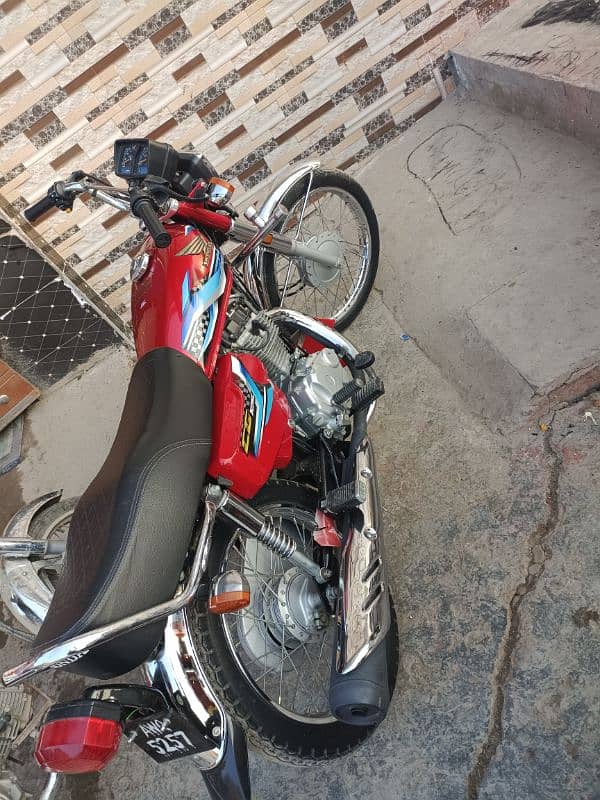 Honda 125 for sale 23. /24 All documents  clear 4