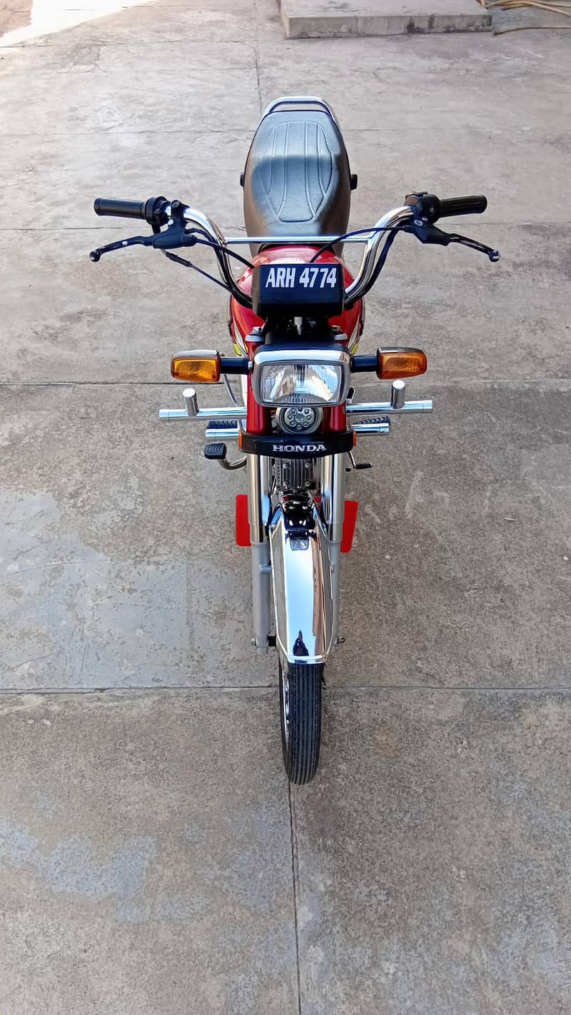 Honda CD 70 2023 03005480825 1