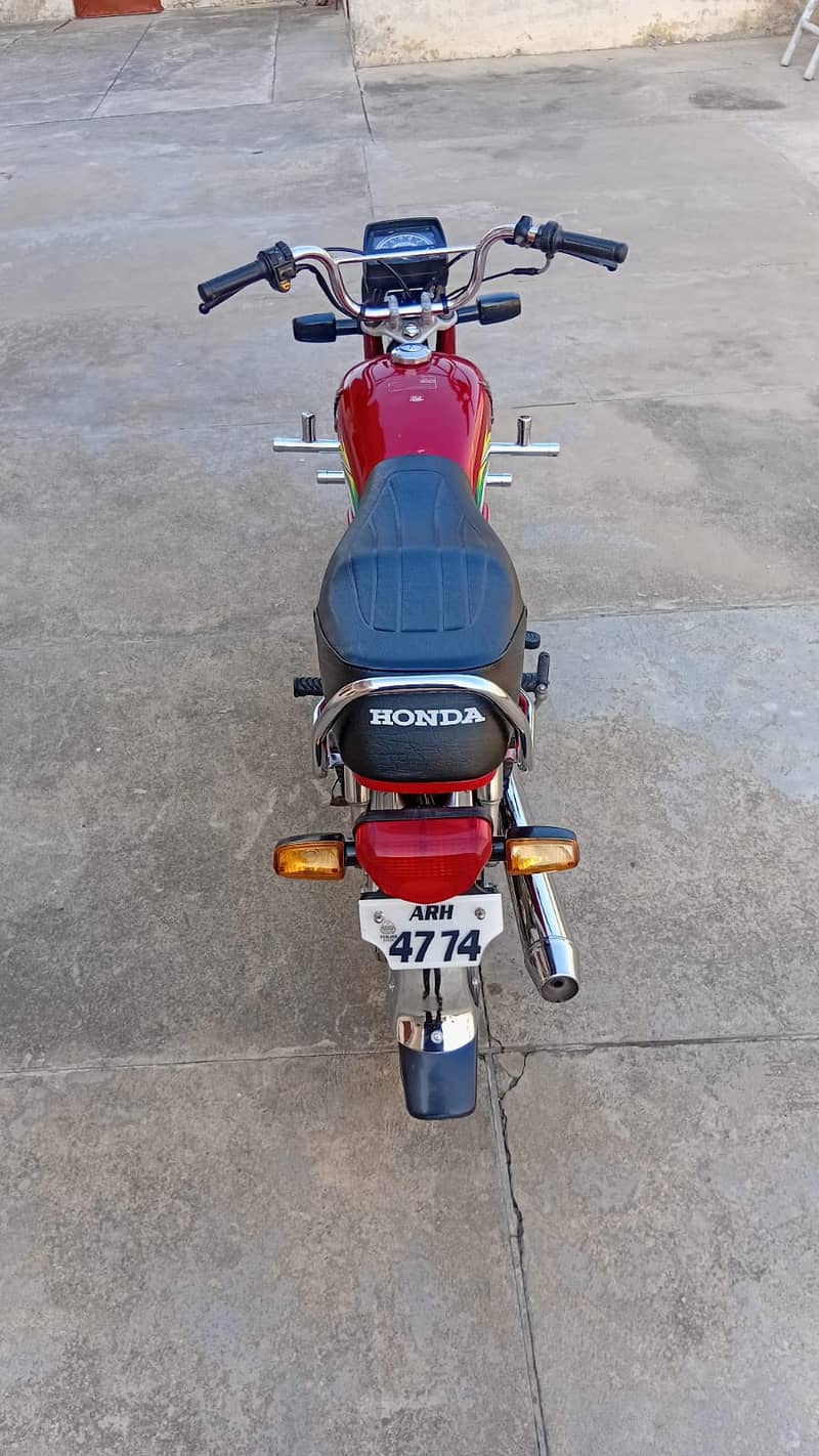 Honda CD 70 2023 03005480825 4