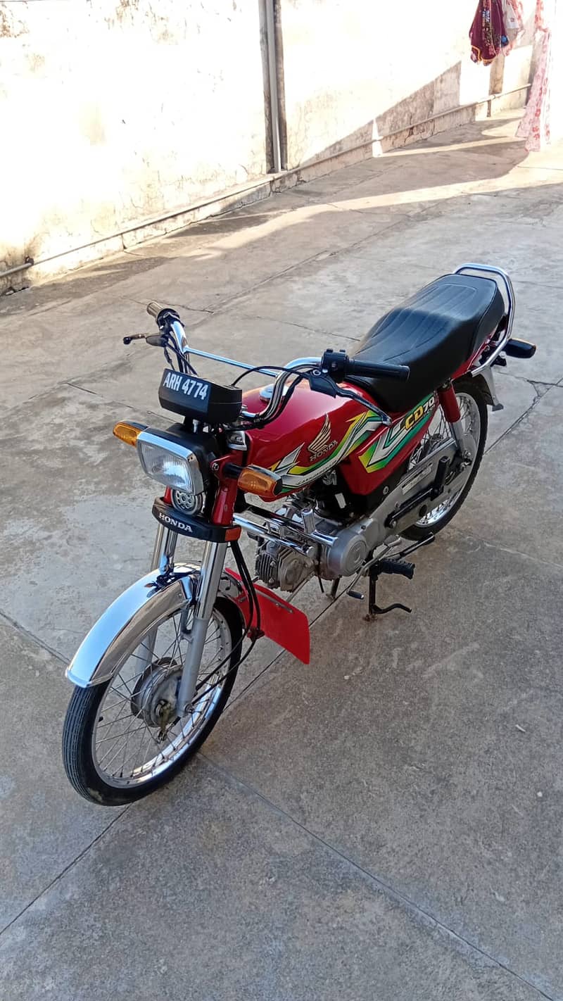 Honda CD 70 2023 03005480825 7