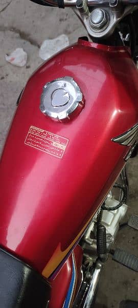 HONDA CG 125 2012 MODEL 3