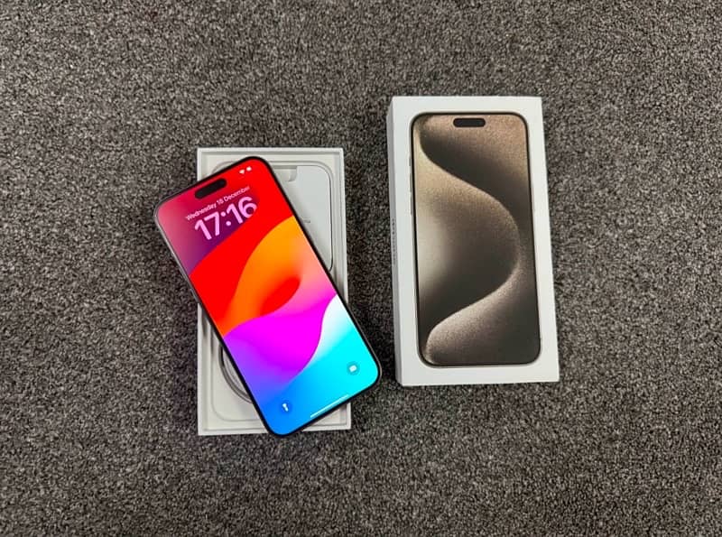 iphone 15 pro max 256GB 3