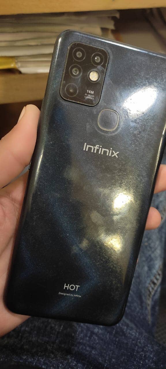 Infinix Hot 10 1