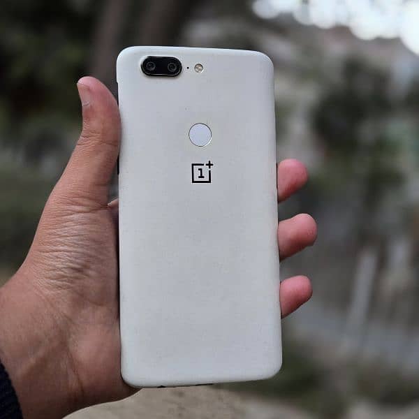 Oneplus 5T official pta approved 1