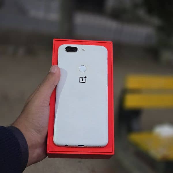 Oneplus 5T official pta approved 5