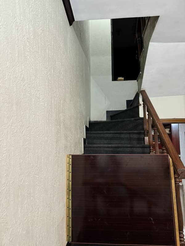 10 Marla Corner Marble Floors Near Wahdat Road 6