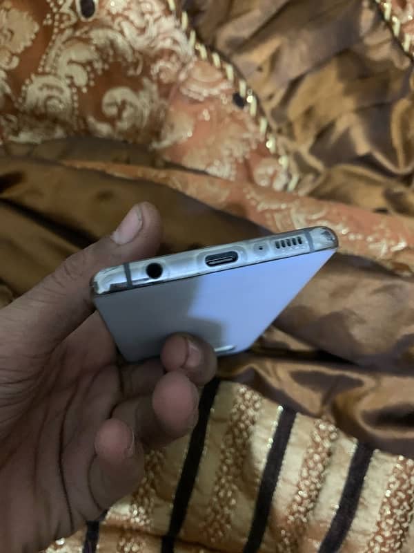 samsung s10 8gb 128 gb dul sim officiall pta aproved 4