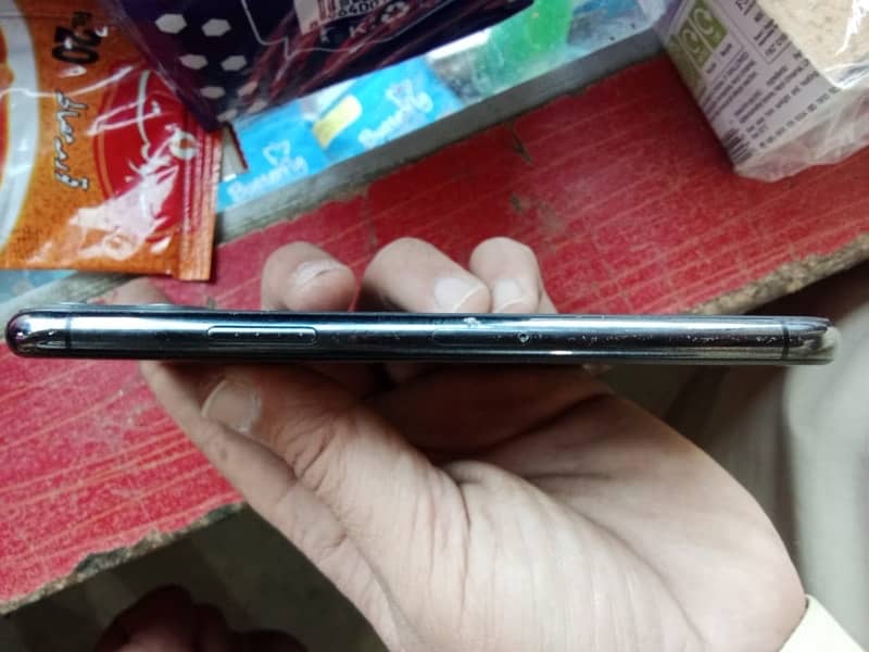 I phone 11pro used condition 10/9  non pta 8