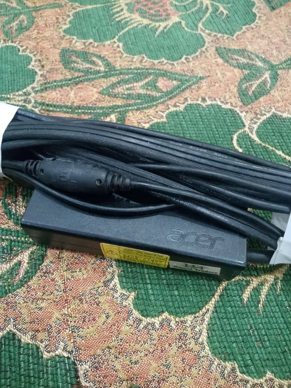 Acer laptop charger for sale (Urgent) 2