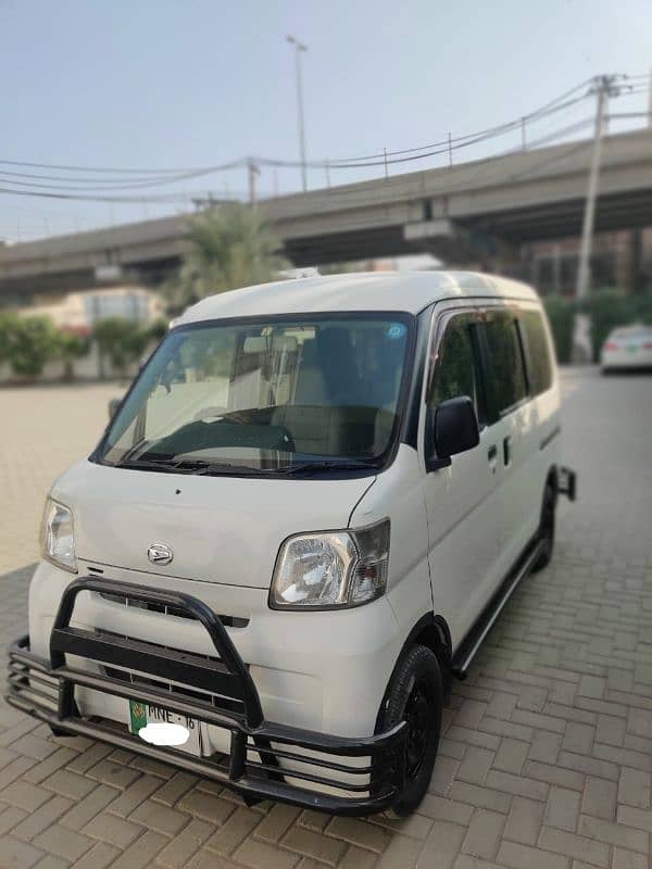 Daihatsu Hijet 2016 1