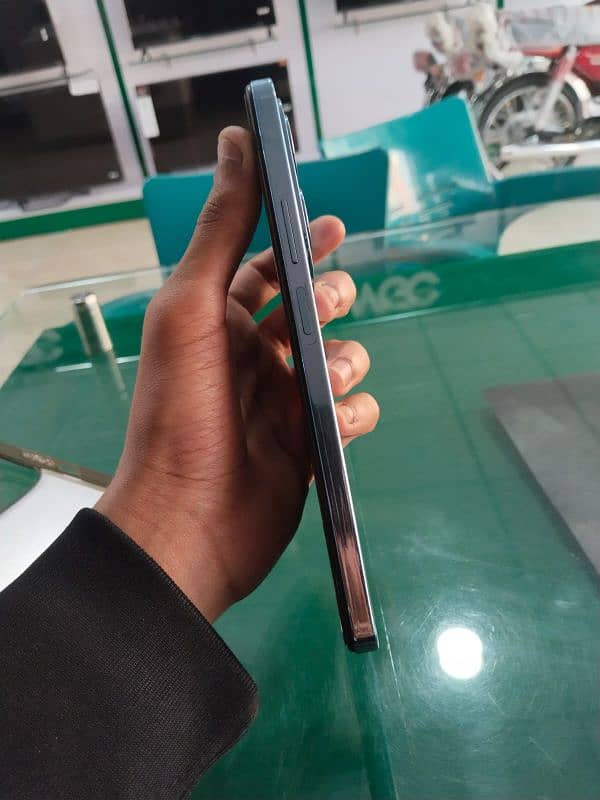 INFINIX HOT 40 6