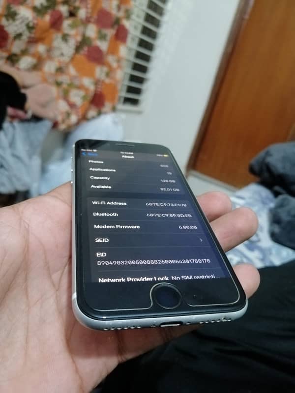 iPhone SE 2 2020 128GB FU 6