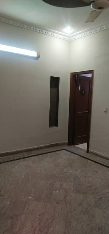 Wapda Town G4 block 5 mrla used house available for sale 5