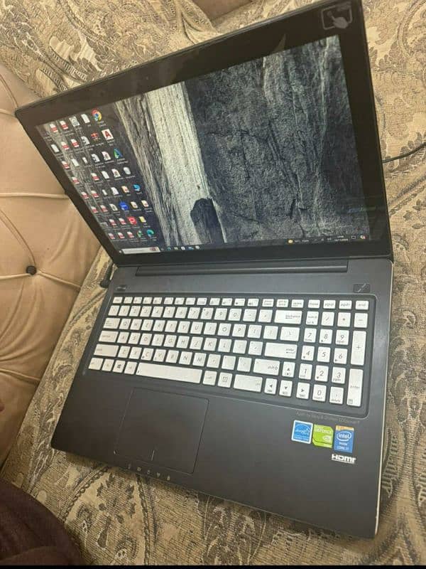 ASUS Core i7 4th Generation, 6 GB RAM &550 GB Hard, 8