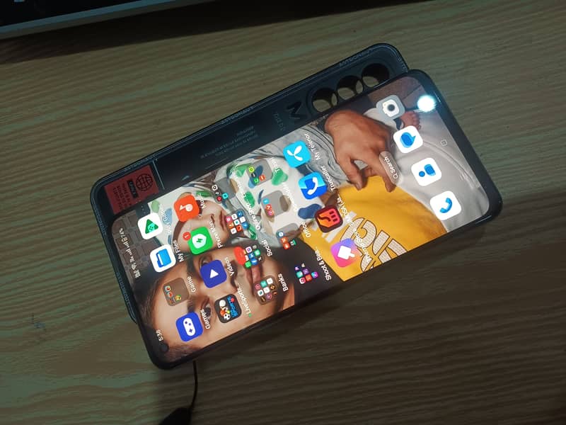 OPPO Reno 6 - 128GB Built-in, 8GB RAM 3