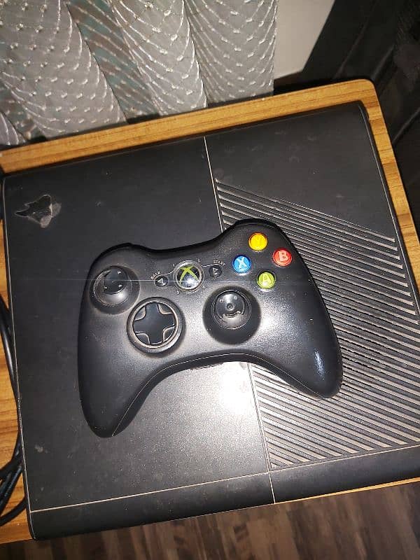 XBOX 360 Ultra Slim 0