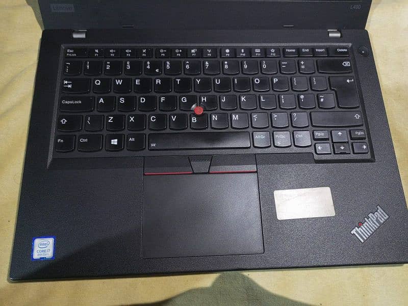 Lenovo Thinkpad l490 core i7 8gen 16gb ram 256gb rom 4