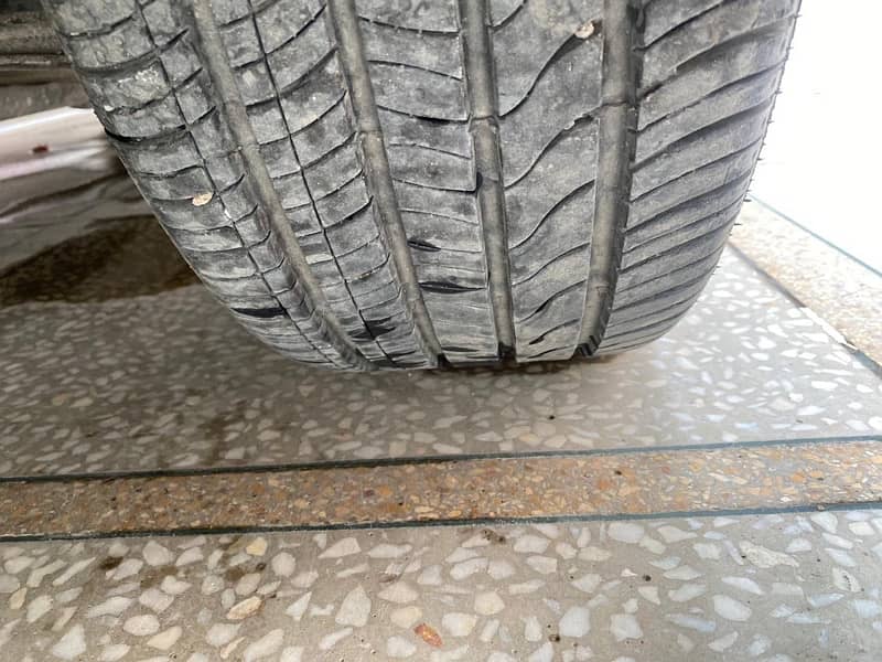 HILO Tyres 17 Inch Excellent condition 2